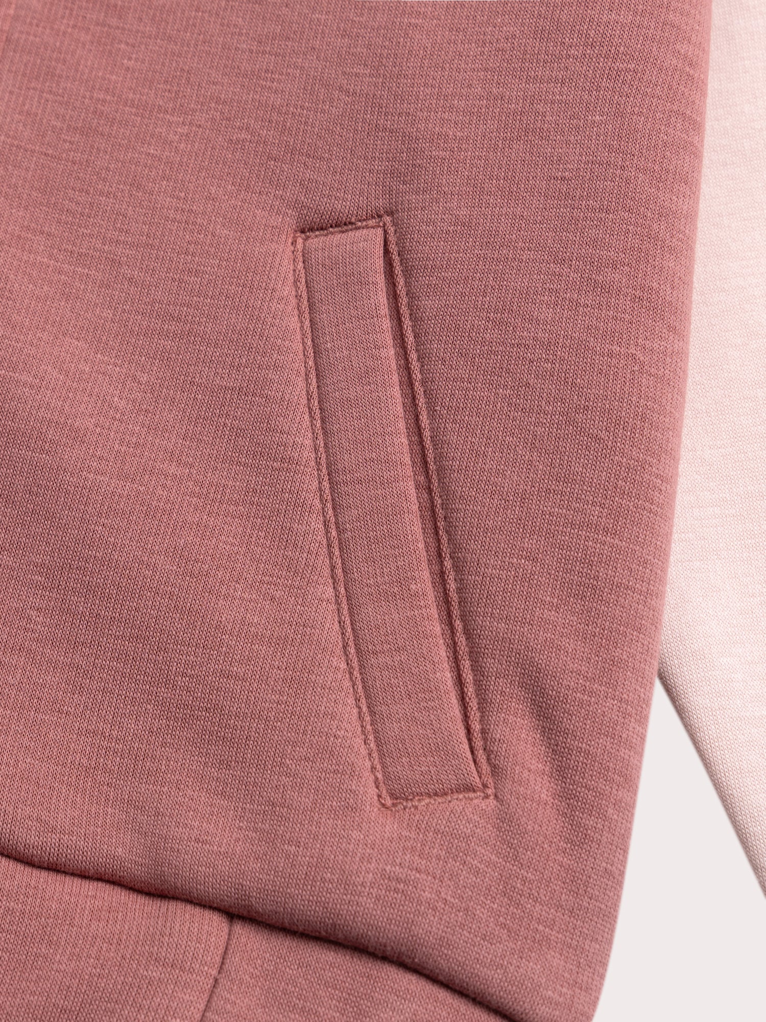 Terracotta und Nude Joggingoberteil