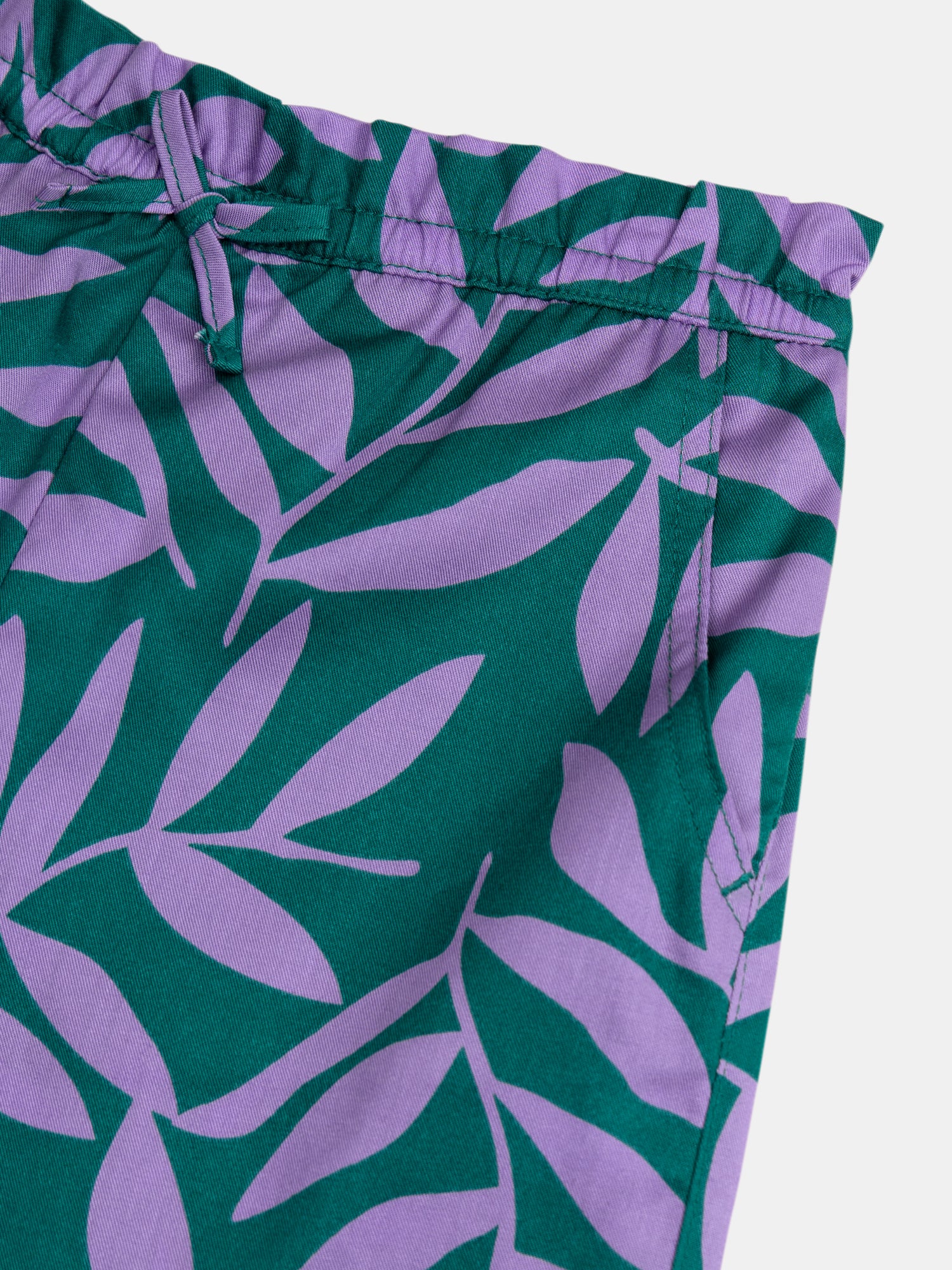 Grüne Hose mit Blattdruck für Mädchen