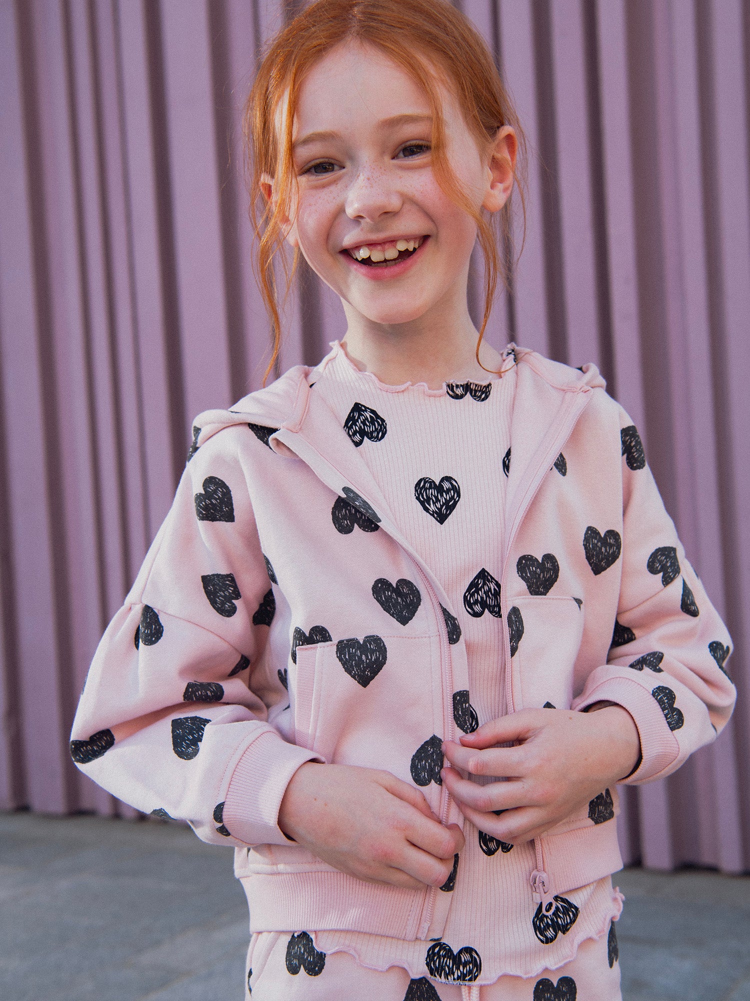 Haut de jogging rose imprimé coeur pour fille