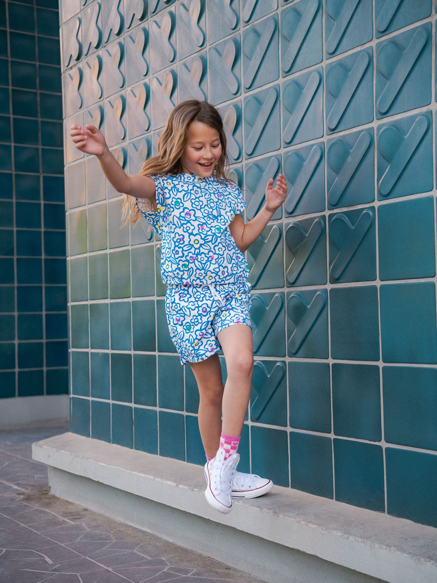 Ecru Shorts mit Floralprint für Mädchen