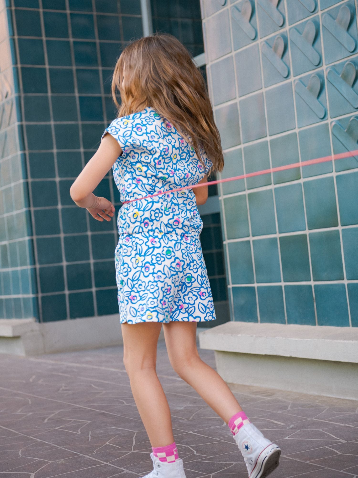 Ecru Shorts mit Floralprint für Mädchen