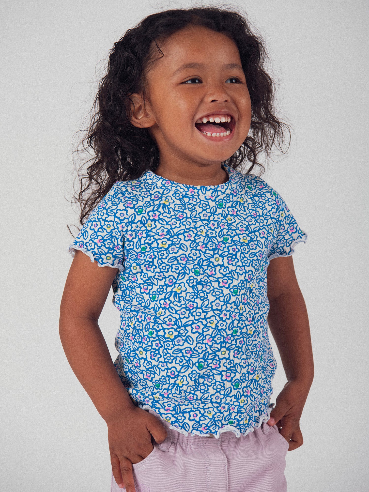Blaues Blumen-T-Shirt für Mädchen