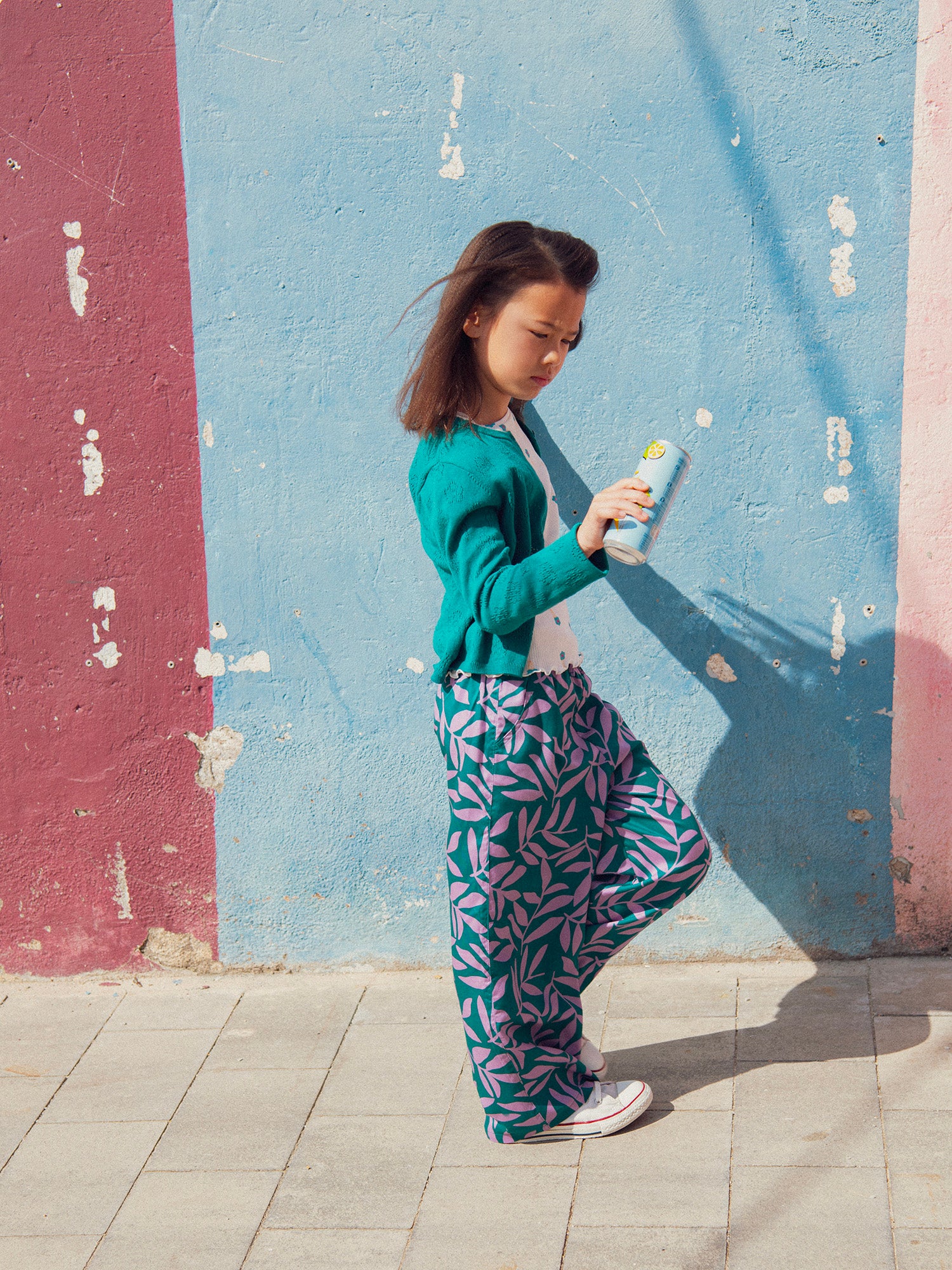 Grüne Hose mit Blattdruck für Mädchen