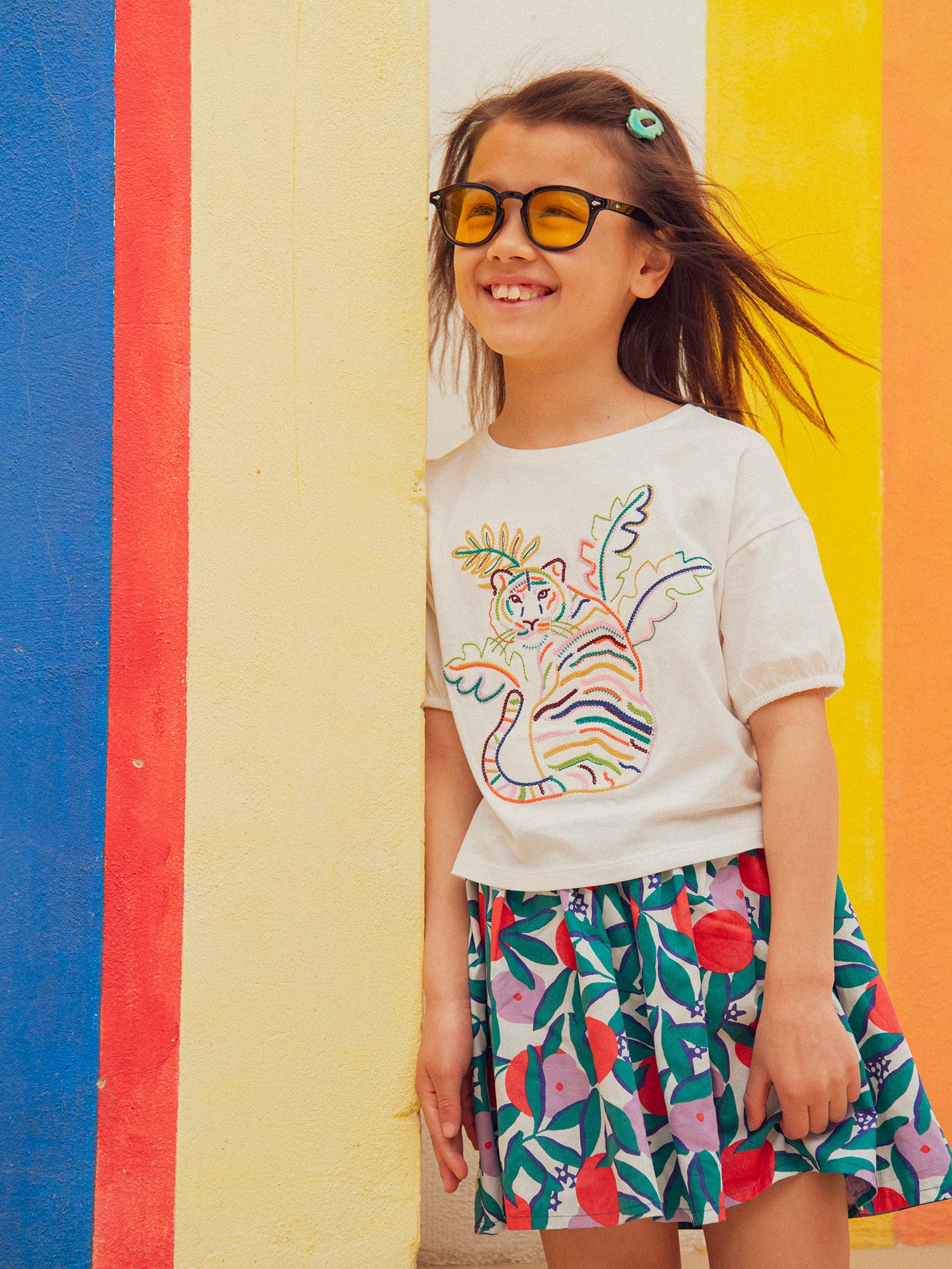 Ecru T-Shirt mit Tigerstickerei für Mädchen