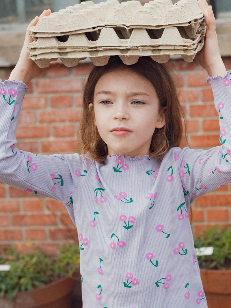 Ripp T-Shirt mit langen Ärmeln und gewellten Kanten, Blumenmuster