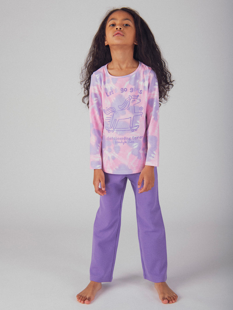 Lila Tie-Dye-Pyjama mit 'Pony Skateboarding Fever' Motiv für Mädchen