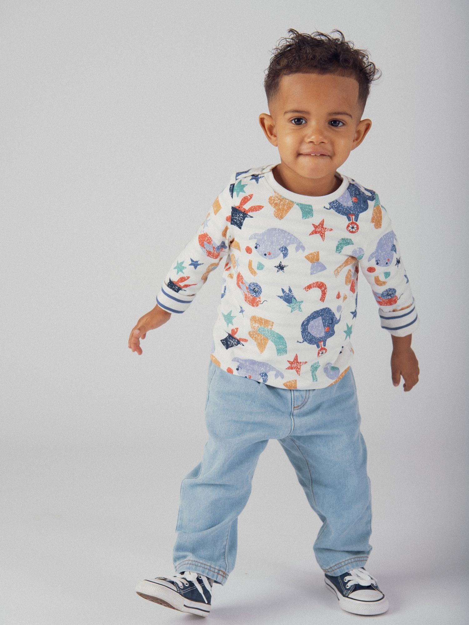 Wendbares T-Shirt mit Zirkus-Muster für Baby Jungen