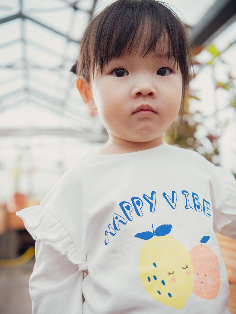 T-Shirt mit Flatterärmel und Fruchtmuster für Babymädchen