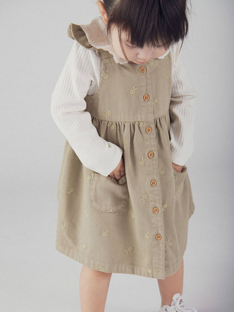 Kleid Latzhose mit Blumenstickereien für Mädchen