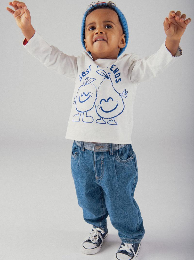 Blauer Bicolor-Jeans mit Apfelmotiv für Baby Jungen