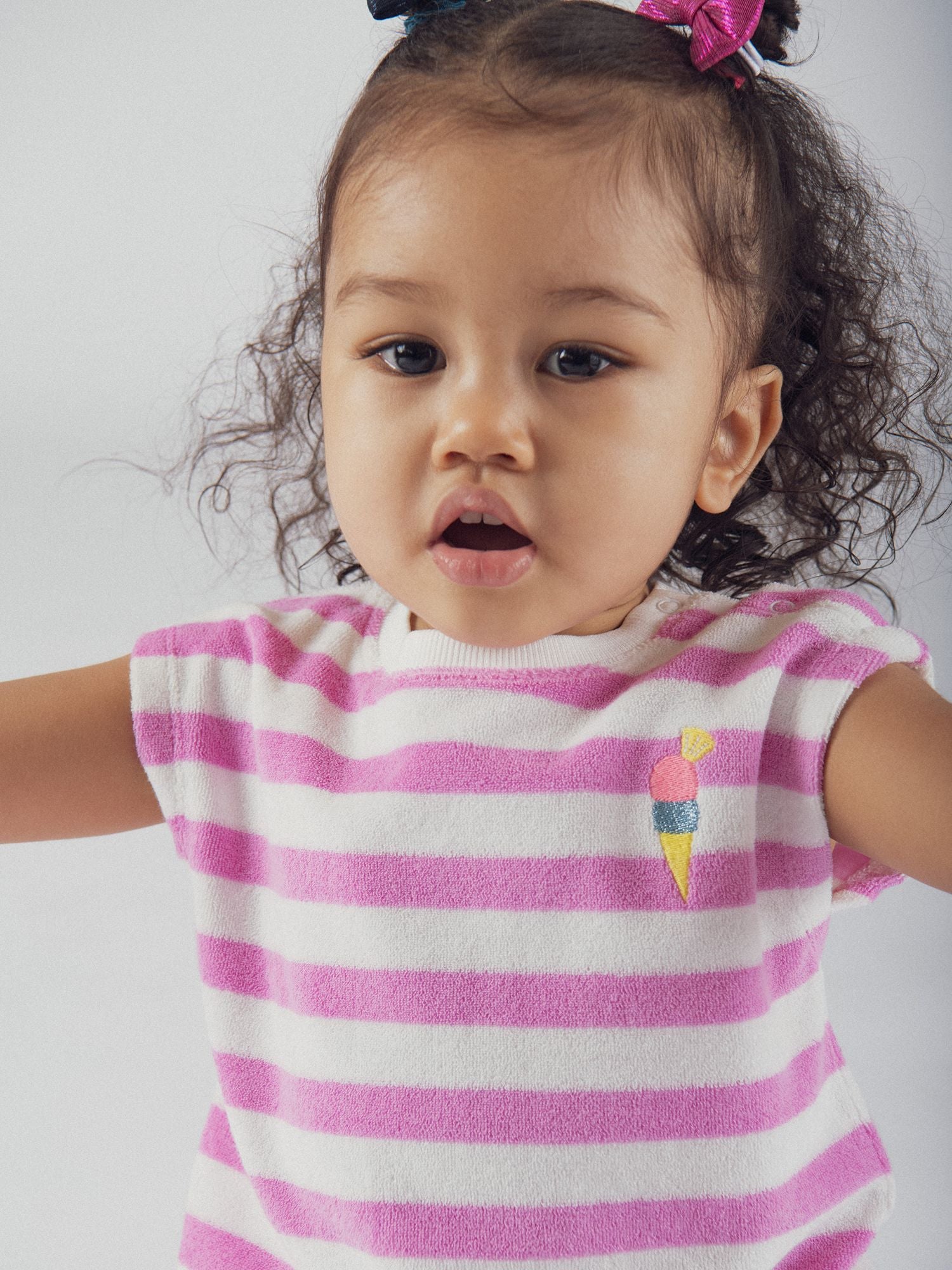 Gestreiftes Set in Rosa und Weiß für Baby Mädchen