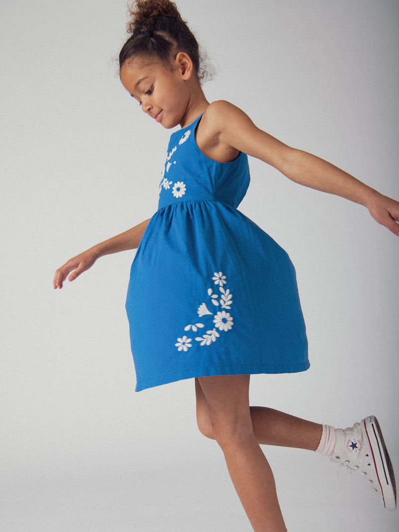 Blaue Kleid mit Blumenstickerei für Mädchen