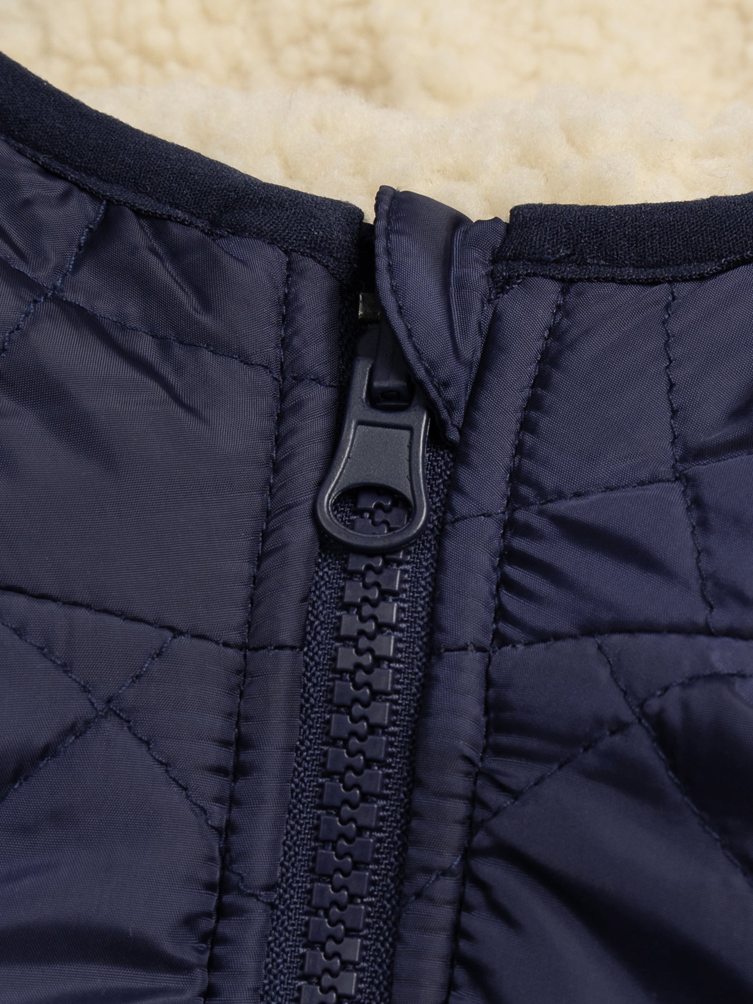 Wendejacke aus Kunstfell mit Schafseffekt