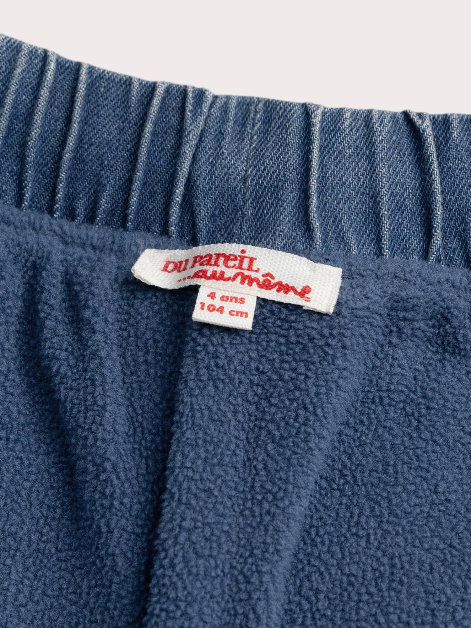 Jeans mit Einsätzen