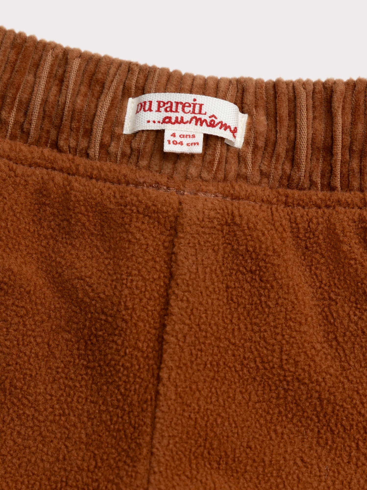 Warmes braunes doppelt gefütterte Cordhose