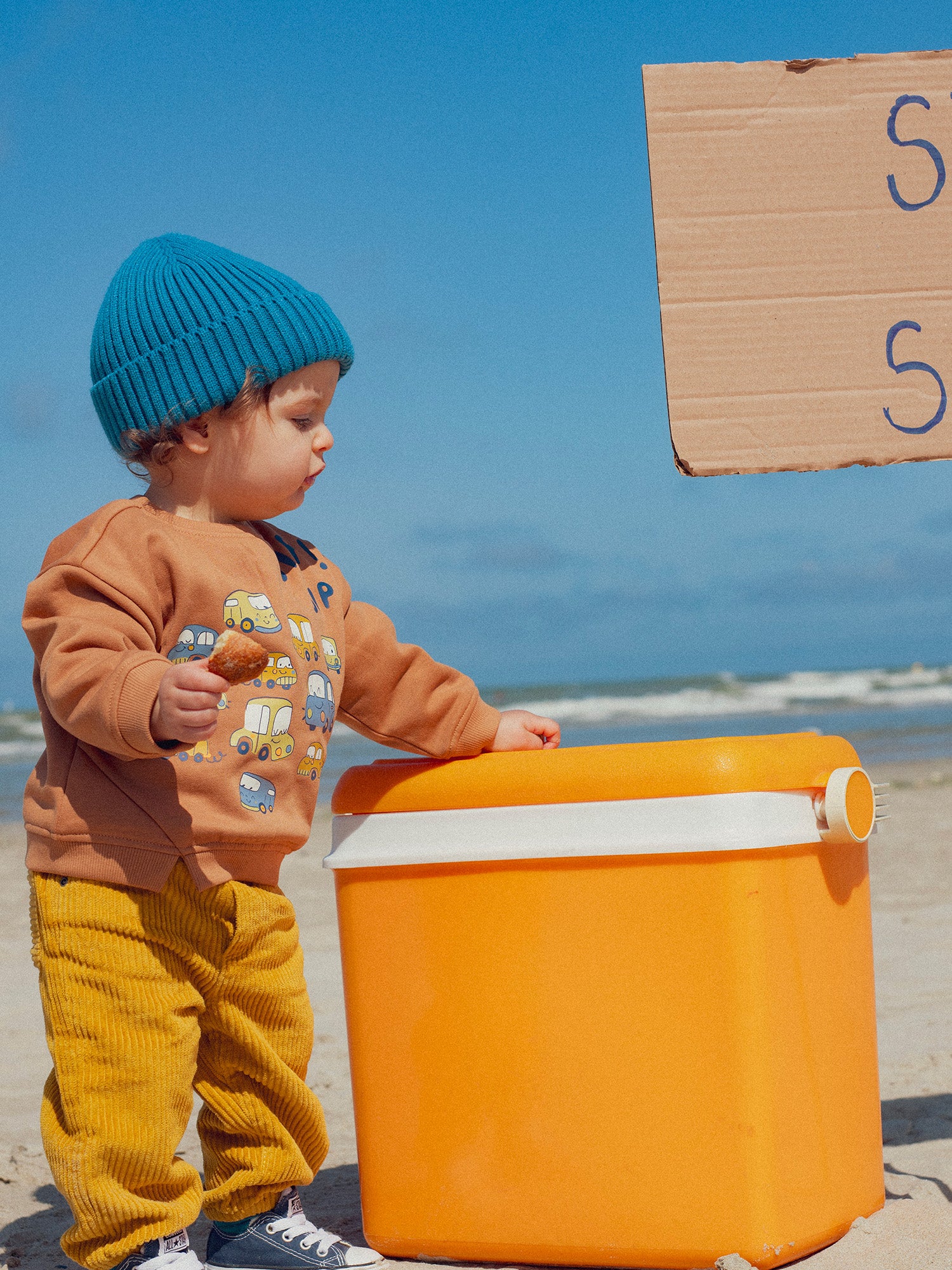 Blaue Rippmütze für Baby-Jungen