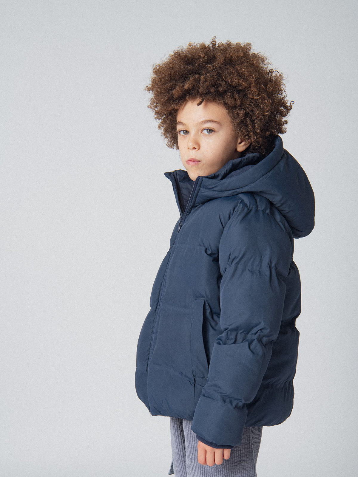 Marine Daunenjacke mit Kapuze für Jungen