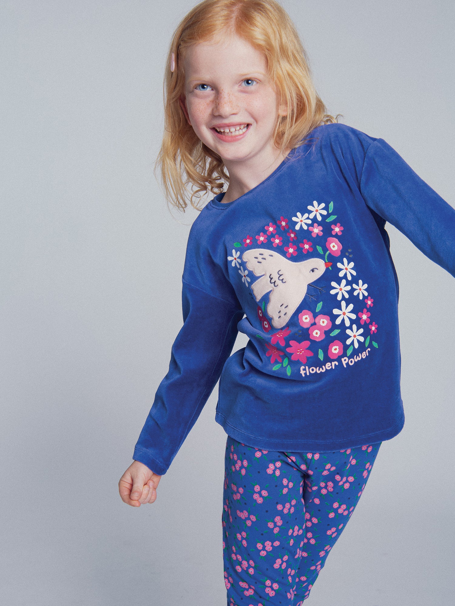 2-teiliges blaues Pyjama "Flower Power" für Mädchen