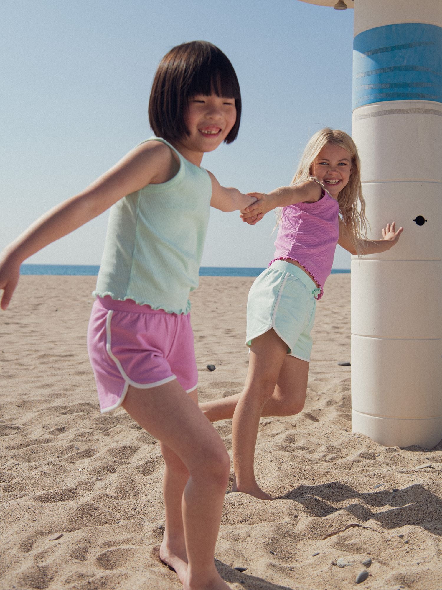 Short rose taille élastiquée pour fille