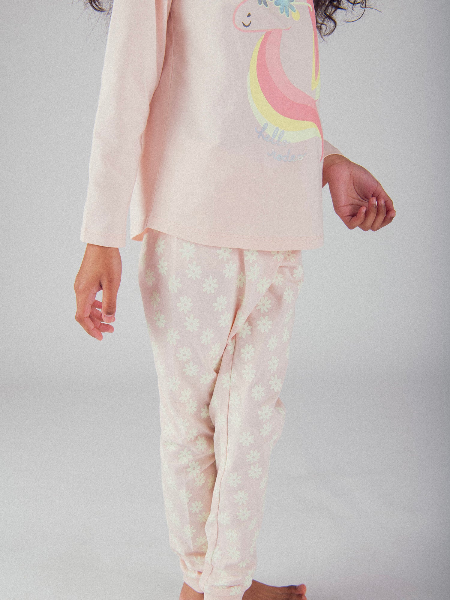 Pyjama long phosphorescent  rose poudré à motif licorne pour enfant fille