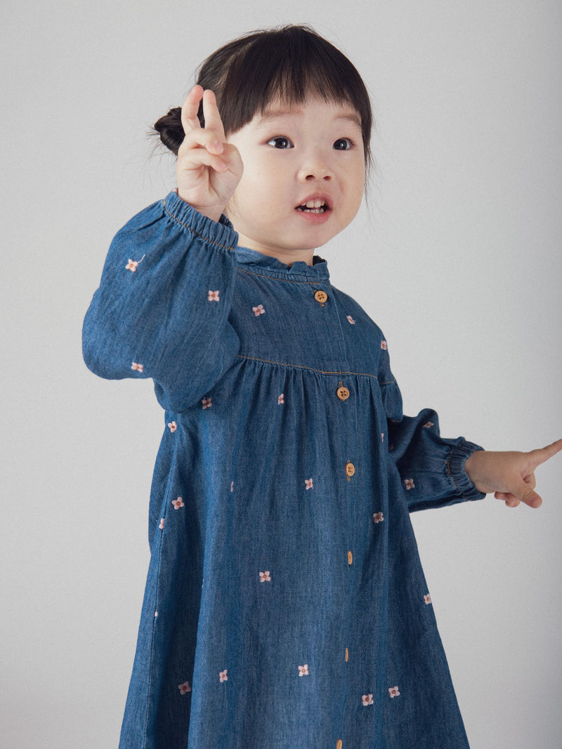 Leichtes Denim-Kleid mit Blumenstickerei für Baby-Mädchen