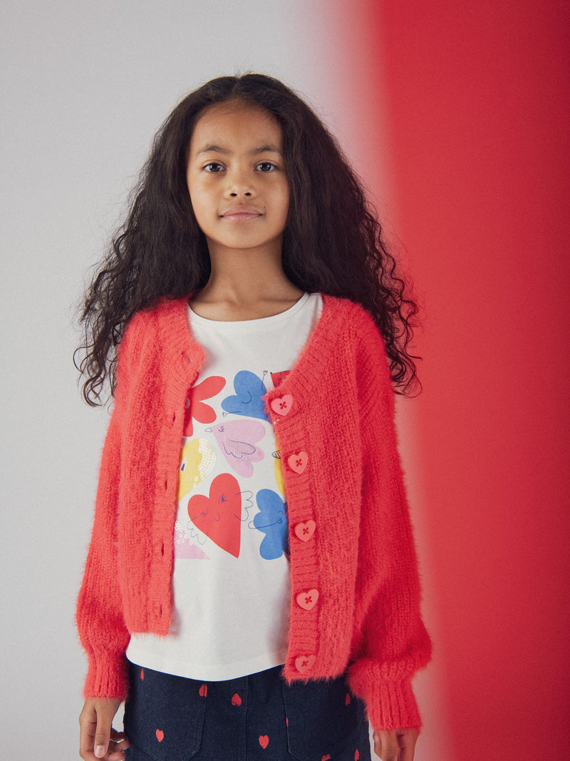 Roter Mädchen-Cardigan mit Herzknöpfen