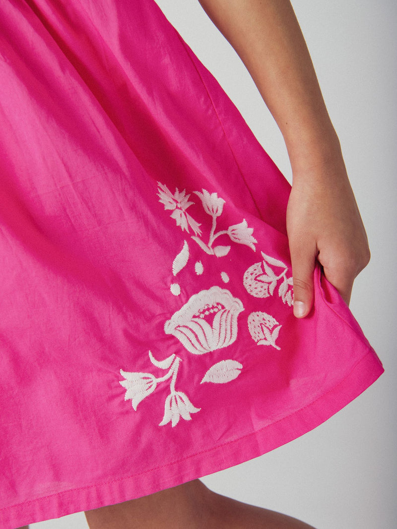 Rosa Kleid mit Blumenstickerei für Mädchen