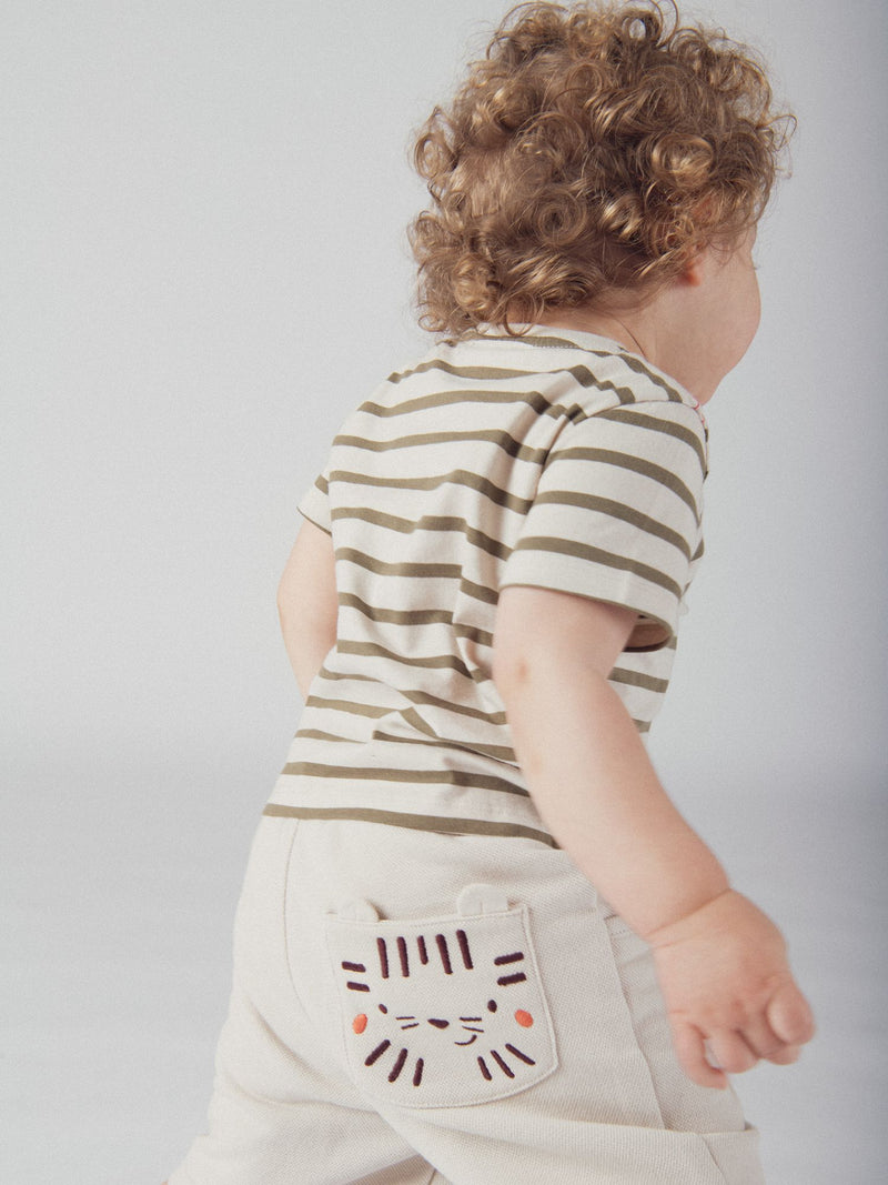 Beige Bermuda mit "Tiger"-Motiv für Baby-Jungen