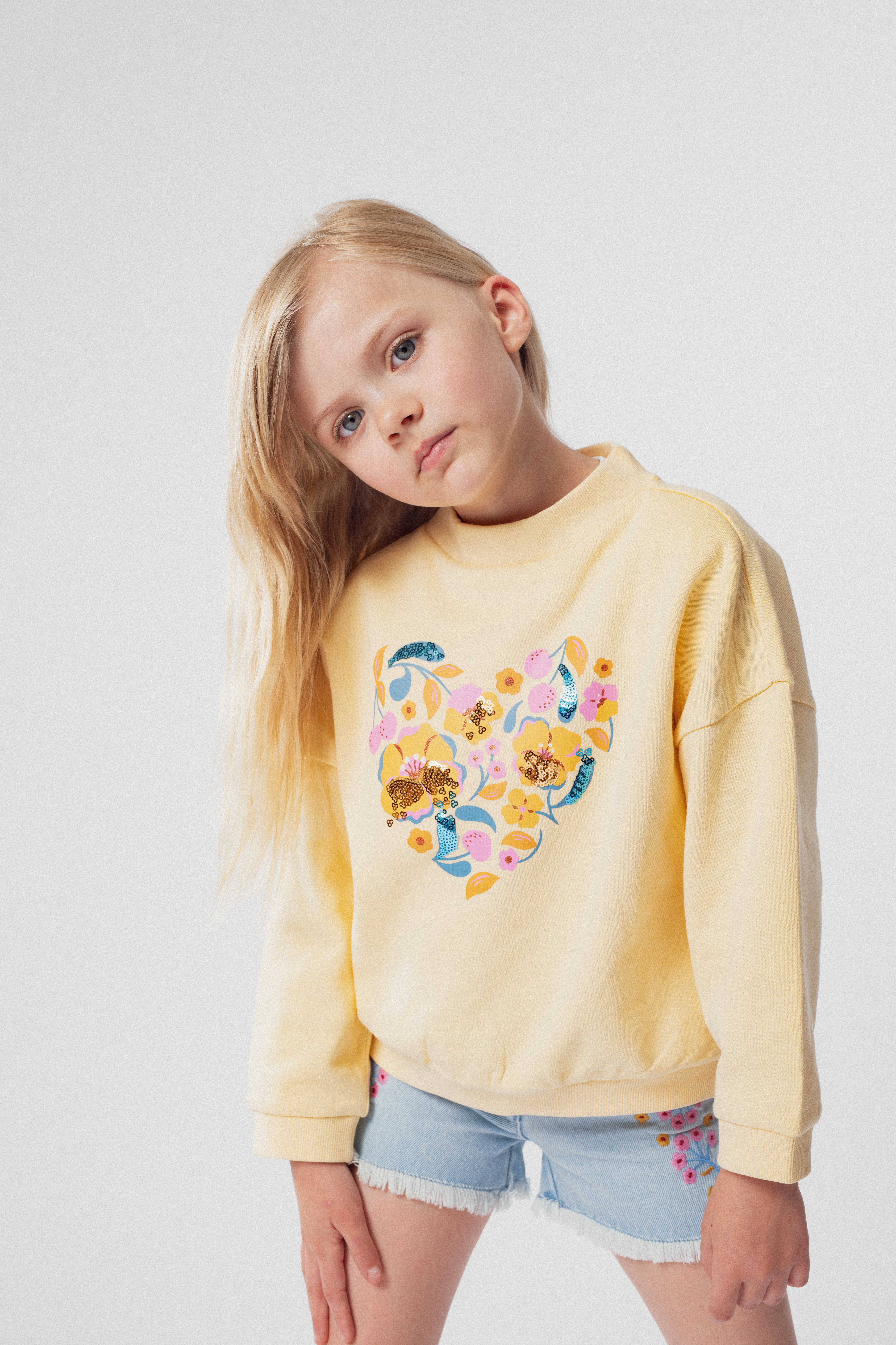 Light yellow SWEAT SHIRT